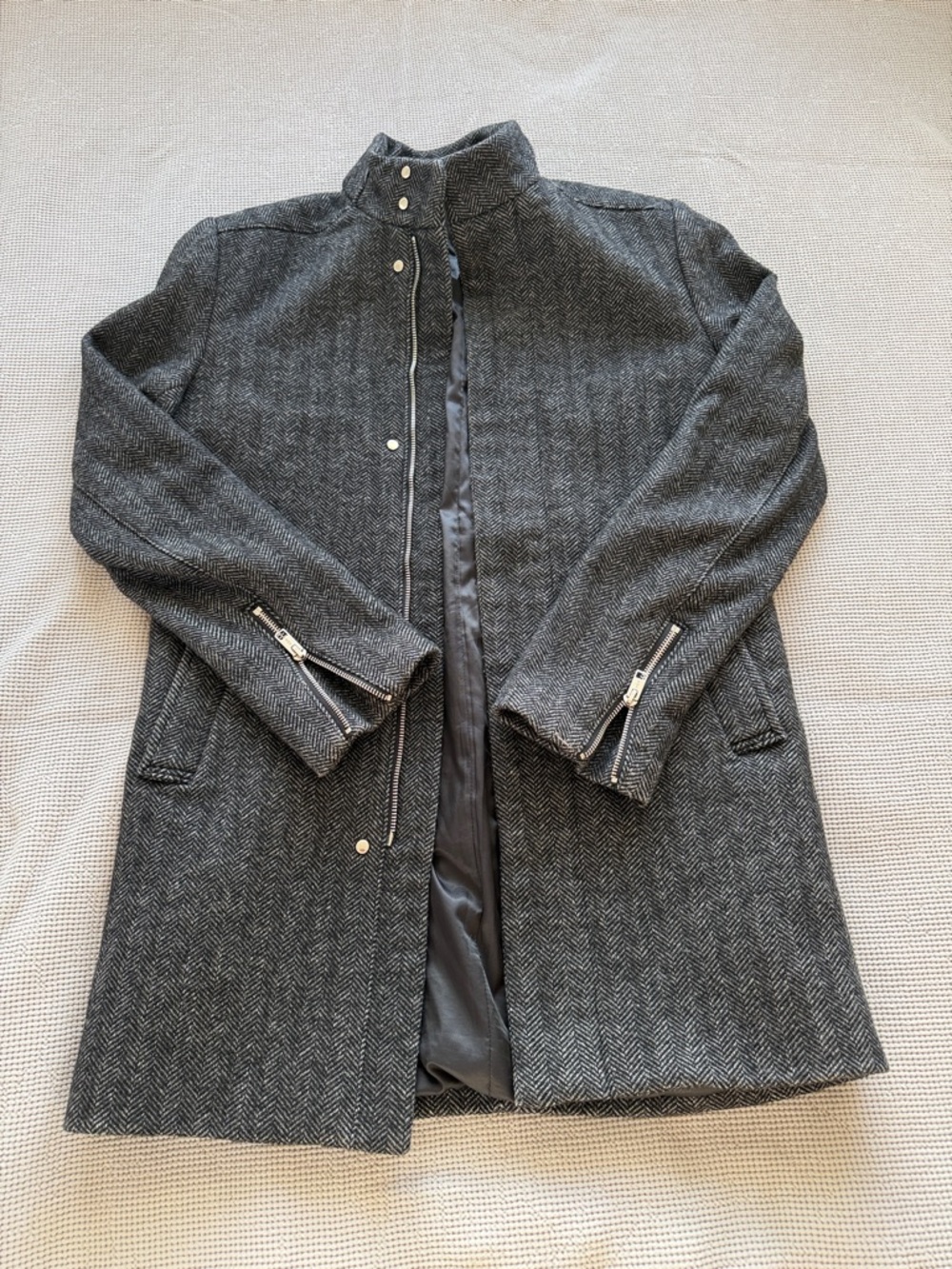 H&M Dark Gray Herringbone Wool-Blend Pea Coat